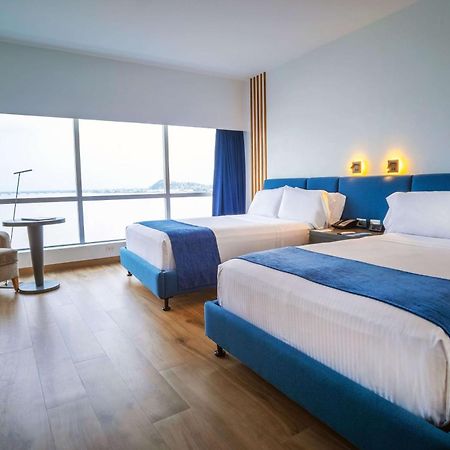 Готель Wyndham Guayaquil, Puerto Santa Ana Екстер'єр фото