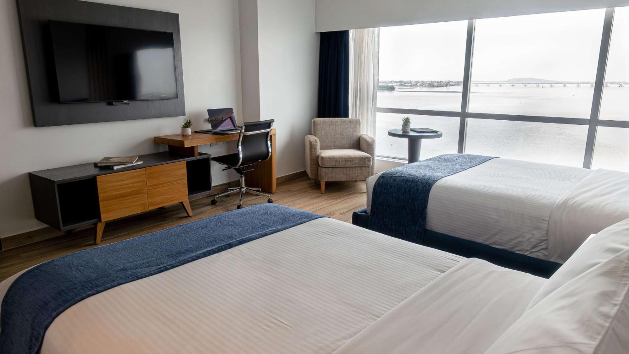 Готель Wyndham Guayaquil, Puerto Santa Ana Номер фото